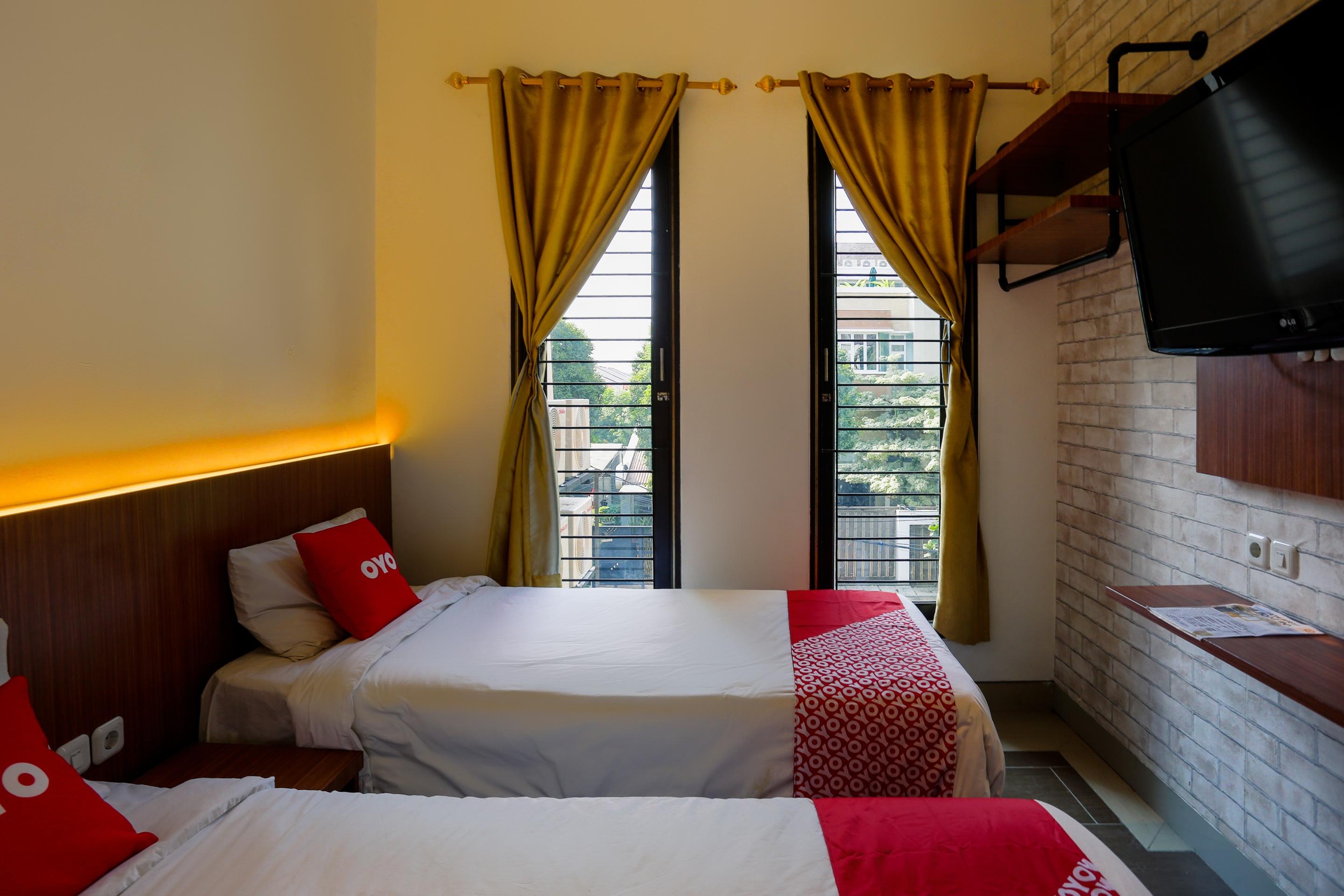 Super Oyo 3109 Point Inn Jakarta Buitenkant foto