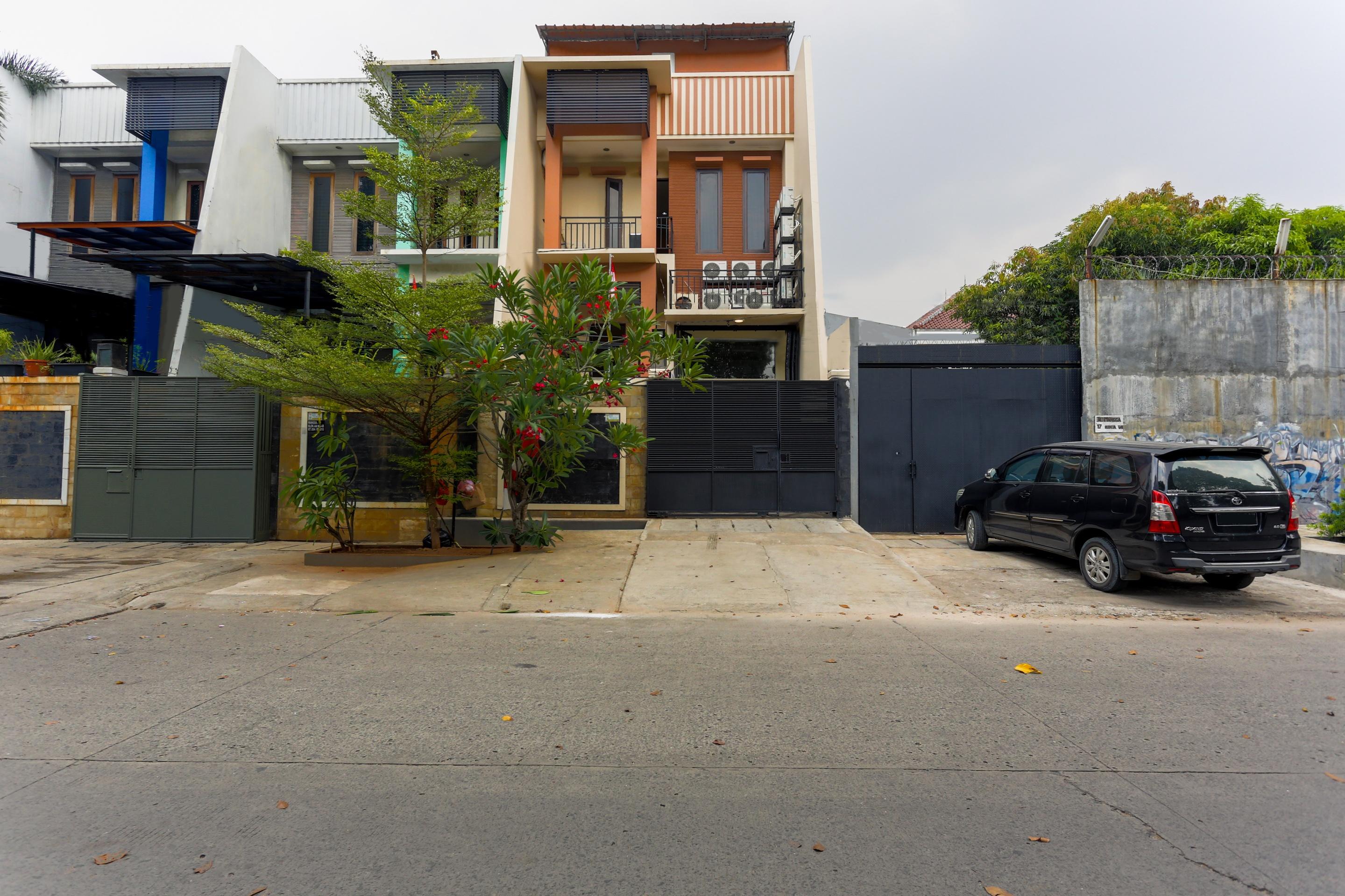 Super Oyo 3109 Point Inn Jakarta Buitenkant foto